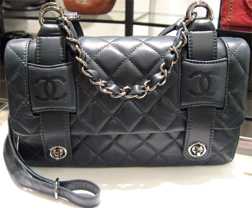 Chanel's dark teal handbag for 06a