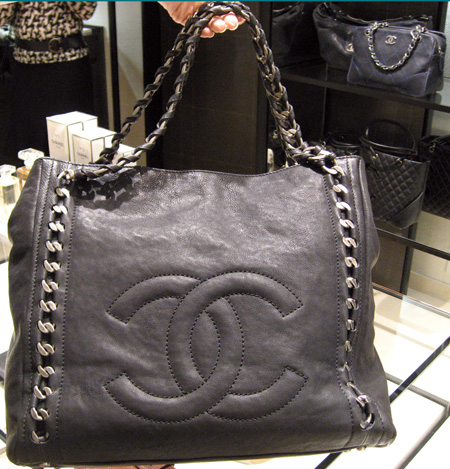 Chanel's small Chain Tote for 06a