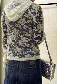 Chanel's white lace hoody 06a back