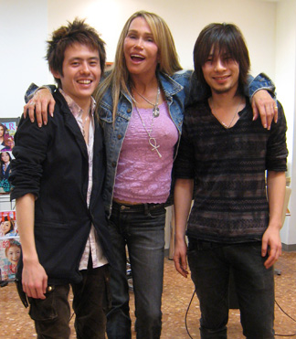 Sakai-san with Syusaku Sasada and yumyum at Pastel